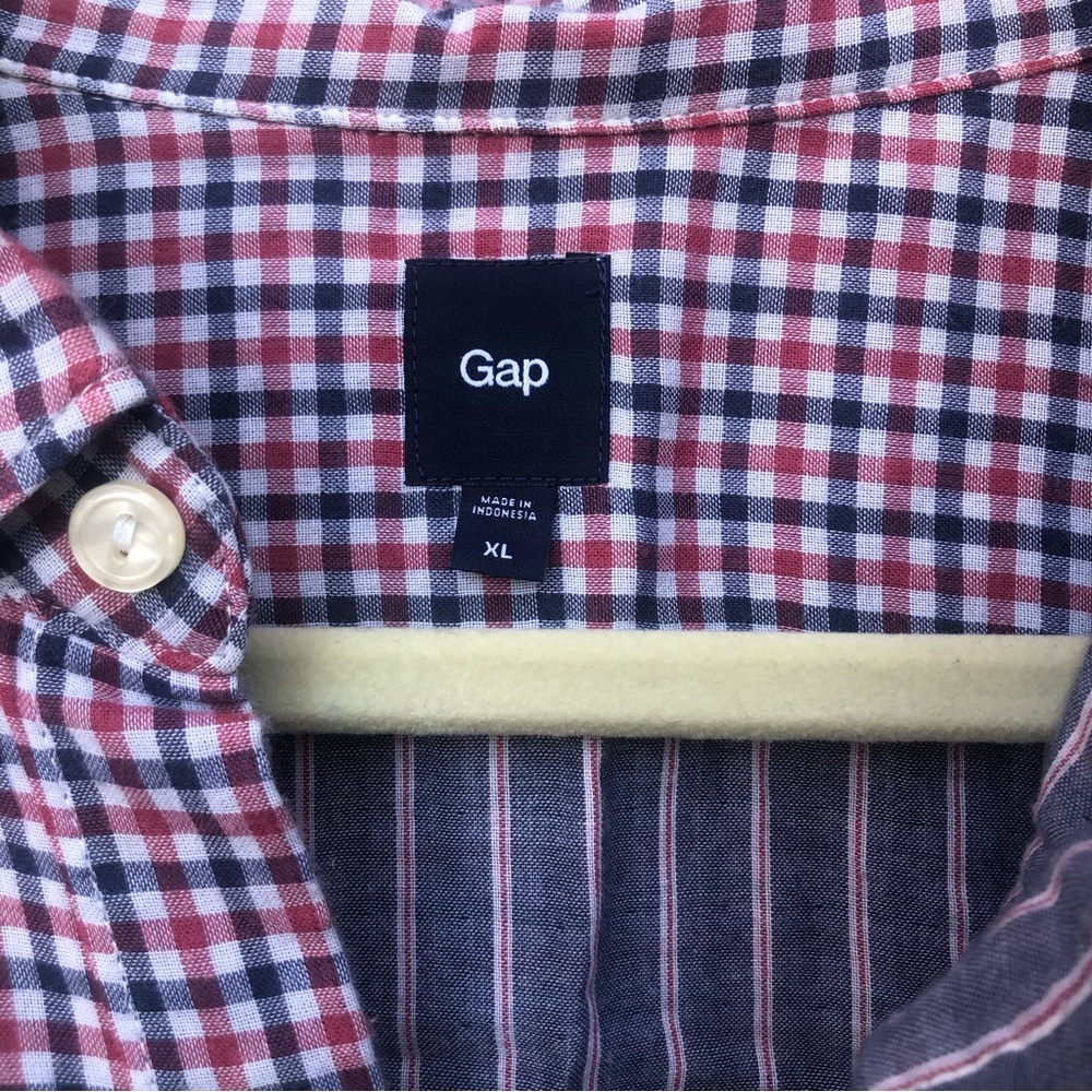 Gap Red and Blue Plaid Oxford Size XL - Picture 12 of 14